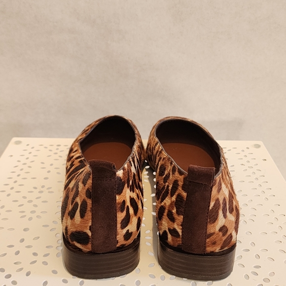 Essex Lane Elyn Leopard Print Ballet Flats 7.5M - Picture 2 of 9